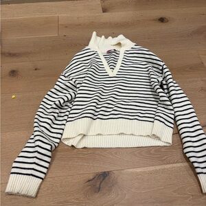 Edikted Cream and Black V-Neck Sweater